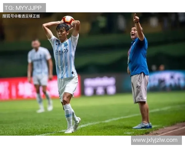 法国足球比赛精彩回顾与分析球员表现与战术策略的深度探讨